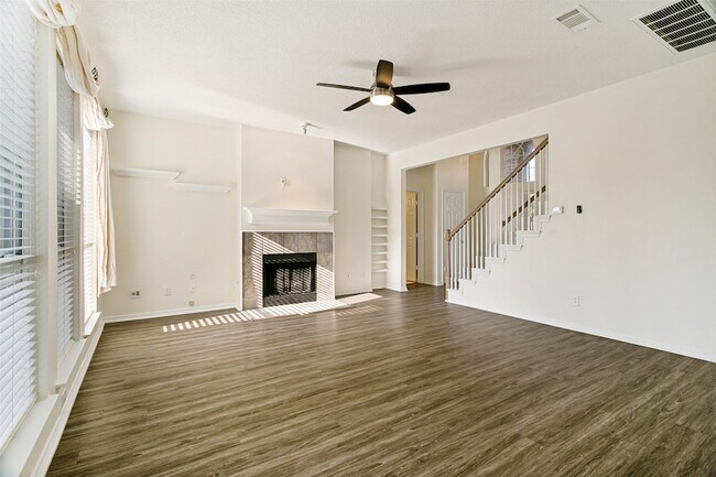 Building Photo - 4149 Creekmeadow Dr