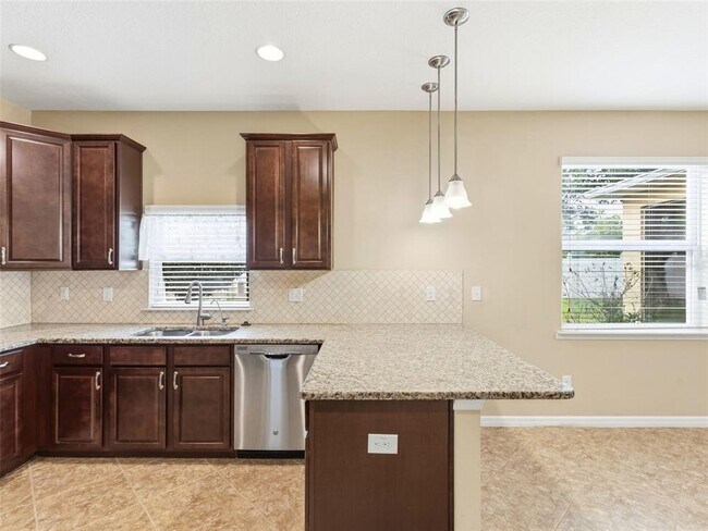 Building Photo - 2499 Calvano Dr