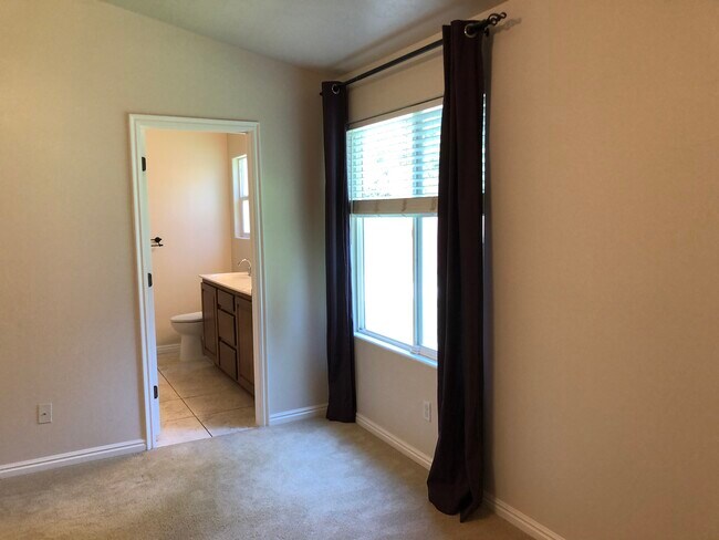 Owner's Bedroom (4) - Ensuite bathroom - 2349 S 240 W