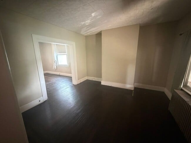 Building Photo - 75 Craighead St