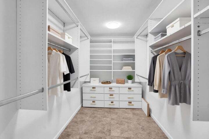 Building Photo - 1701 Presidential Way