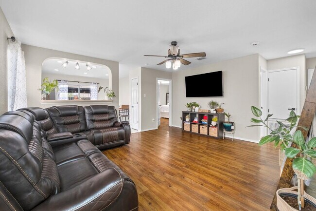 Building Photo - 2 Bedroom, 1 Bath Home on a Cul-de-Sac in Horizon Pointe