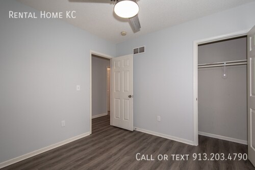Building Photo - 1391 E 155th St