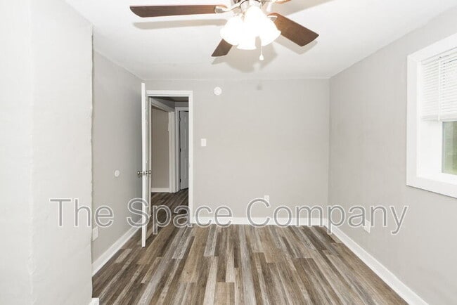 Building Photo - 209 Testament Ln