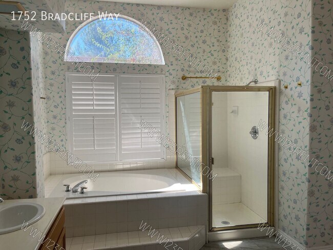 Building Photo - 1752 Bradcliff Way