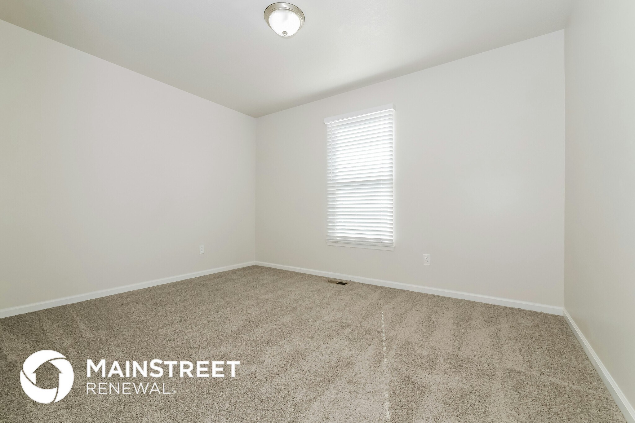 Building Photo - 19204 E 31st Terrace Dr S