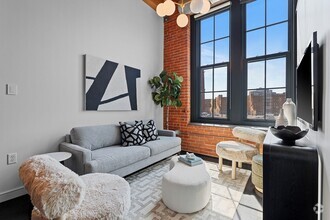 Building Photo - 319 A St