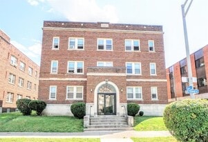 Building Photo - 49 Troup St