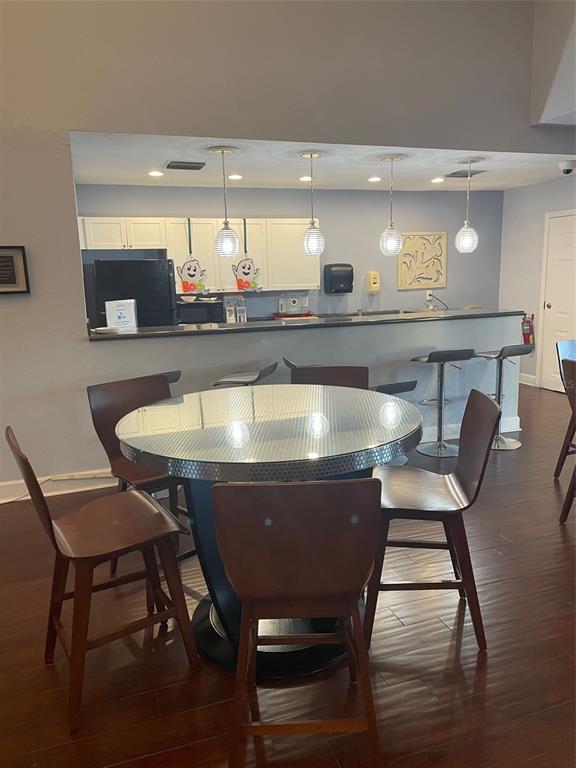 Building Photo - 249 Pompano Dr SE