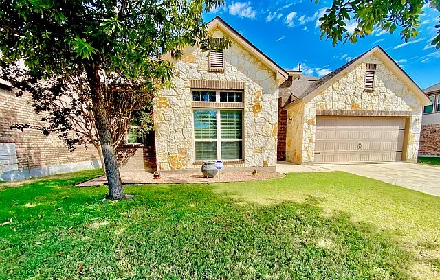 Building Photo - 15527 Birdstone Ln