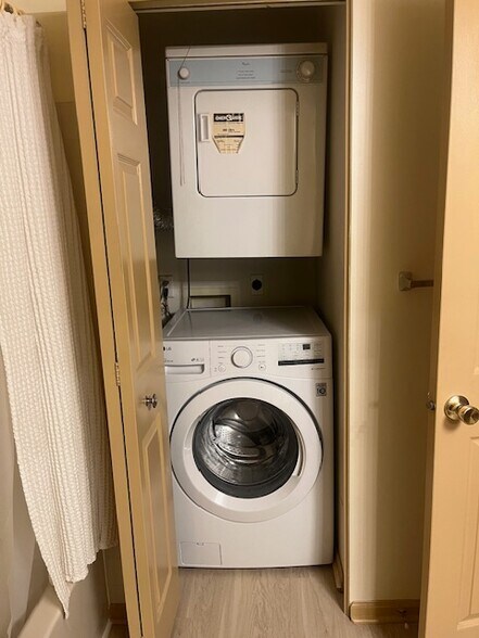 Building Photo - 1017 Shepherds Way