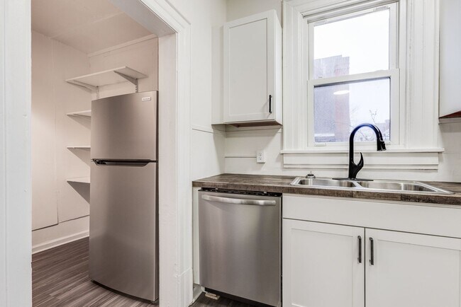 Building Photo - 70 Millbridge St