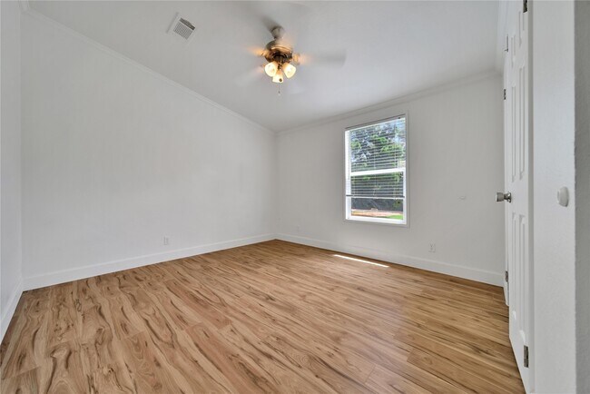 Building Photo - 31324 Knebel Rd