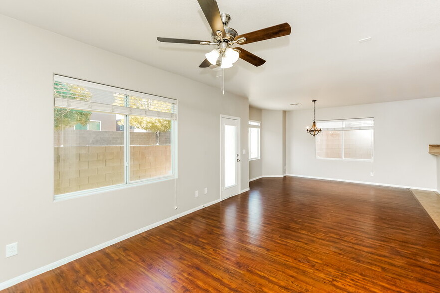 Building Photo - 9301 Euphoria Rose Ave