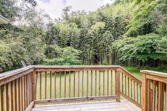 Building Photo - House 3 bed, 2 bath