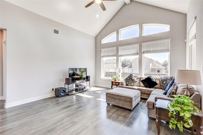 Building Photo - 3020 Sage Ranch Dr