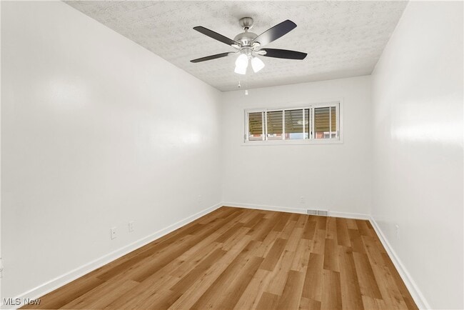 Building Photo - 52 Rhoda Ave