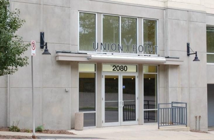 Building Photo - 2080 N Commerce St
