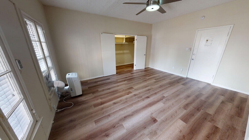 Interior Photo - 1006 Orange Drive | Move In Now