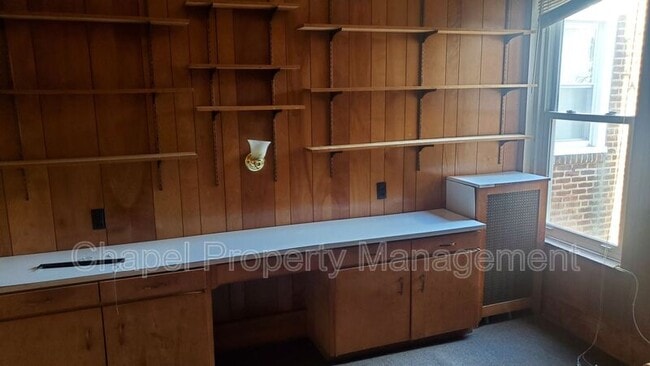 Building Photo - 5342 Master St