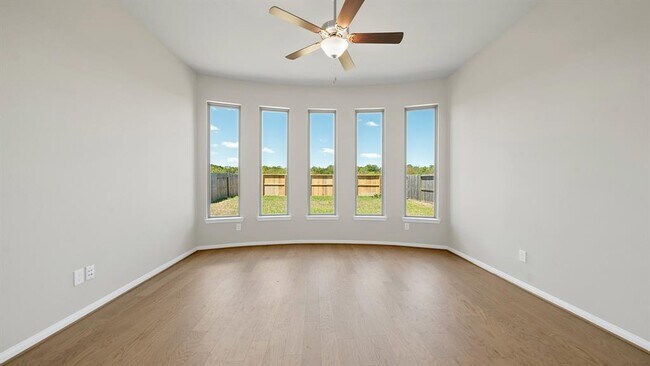 Building Photo - 1907 Meadow Trail Dr