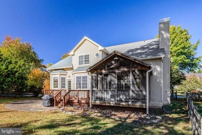 Building Photo - 47001 Smithwood Ct