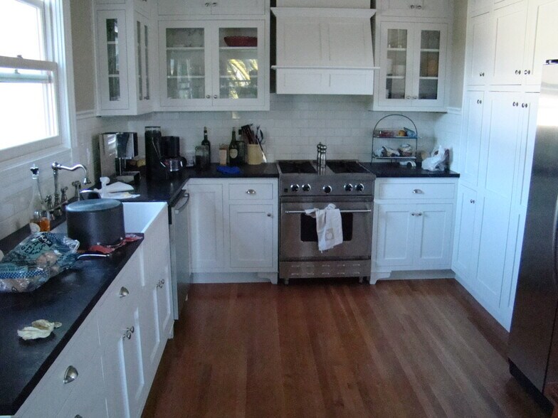 Building Photo - 1535 9th St