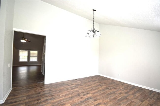 Building Photo - 196 Western Heights Cir