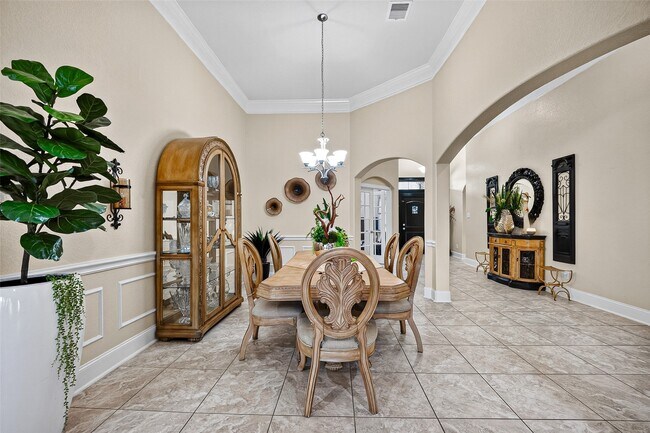 Building Photo - 2624 Holbrook Springs Ln