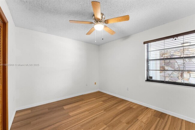 Building Photo - 8131 SW 90th Ave