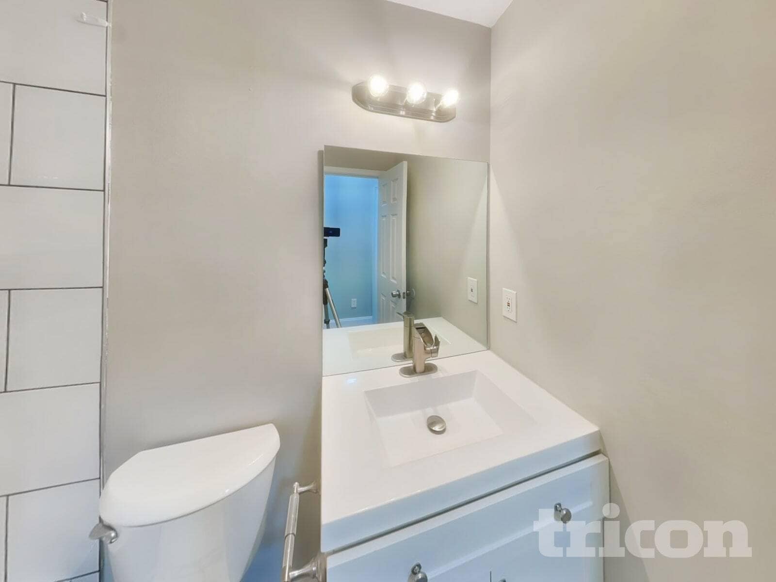 Building Photo - 212 Hemlock Dr