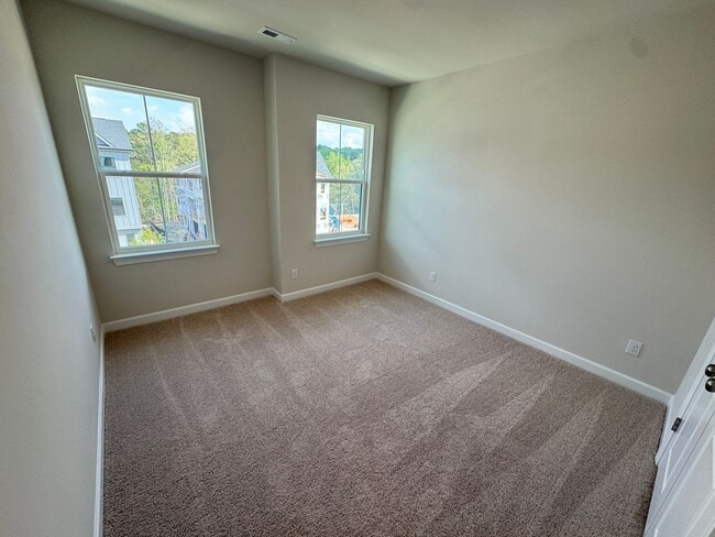 Building Photo - 4707 Cypress Tree Ln