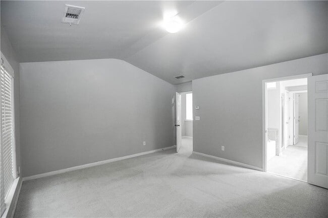Building Photo - 2388 Fairlie Dr