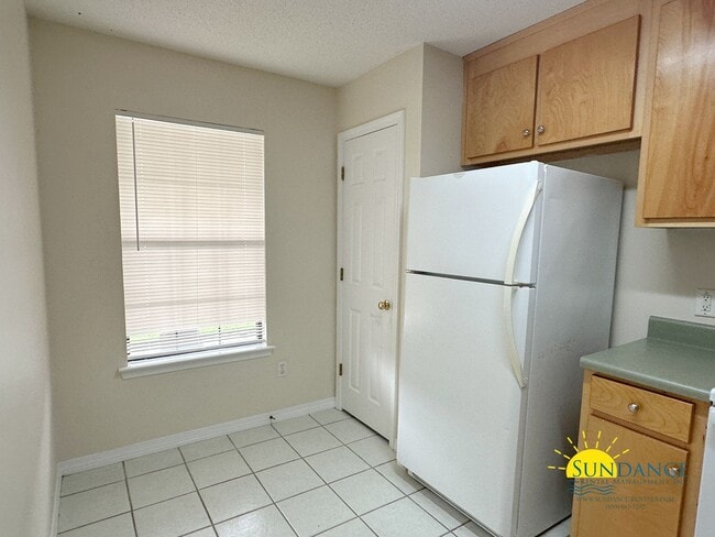 Building Photo - 8469 Barrancas St
