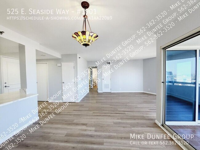 Building Photo - 525 E Seaside Way