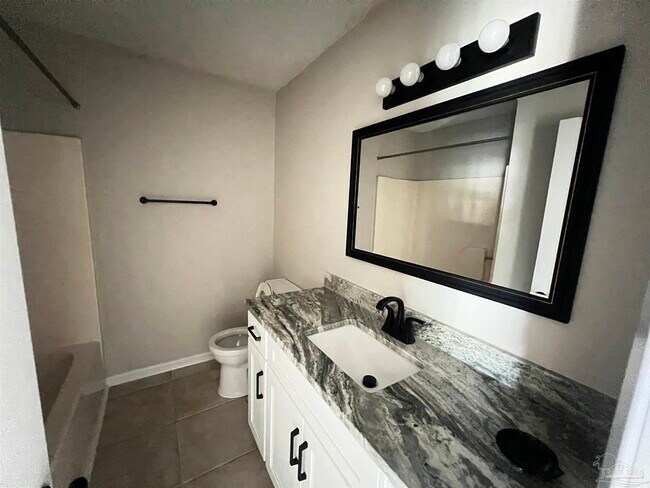 Building Photo - 13528 Canal Dr