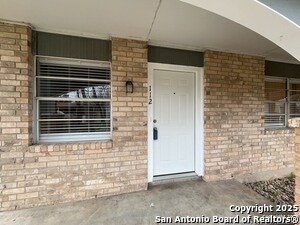 Building Photo - 311 E San Antonio Ave
