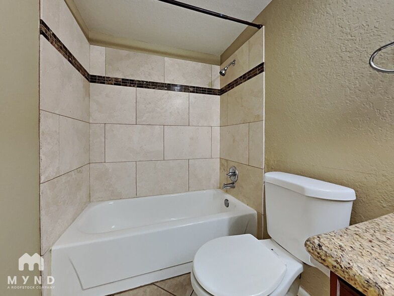 Building Photo - 10037 E Stella Rd