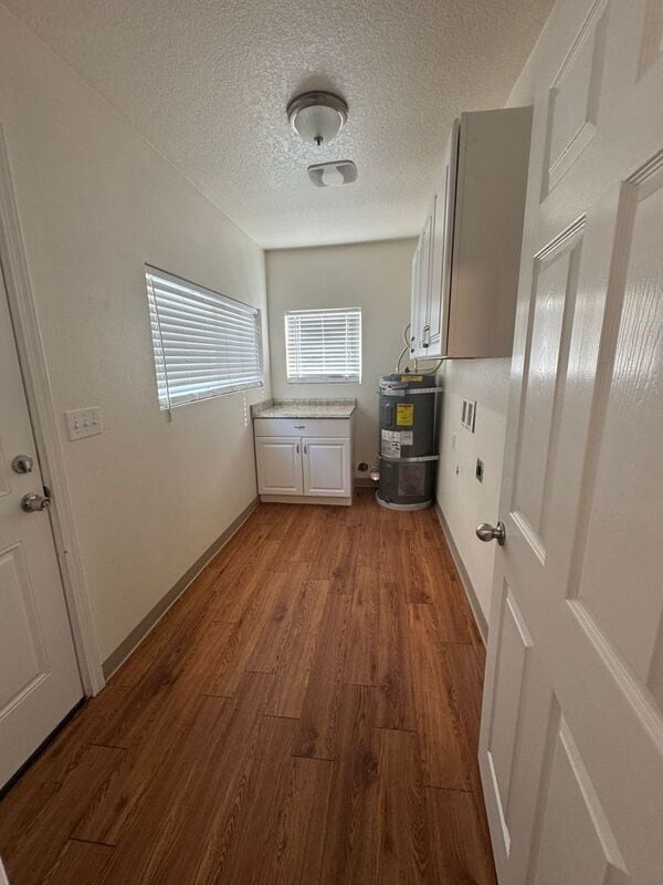 Building Photo - 1348 12th St SE