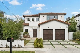 Building Photo - 12727 Landale St