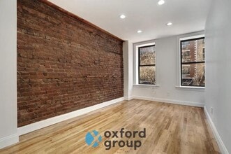 Building Photo - East 10th Street