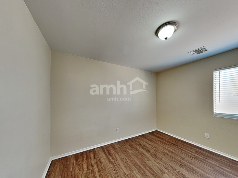 Building Photo - 8506 W Miami St