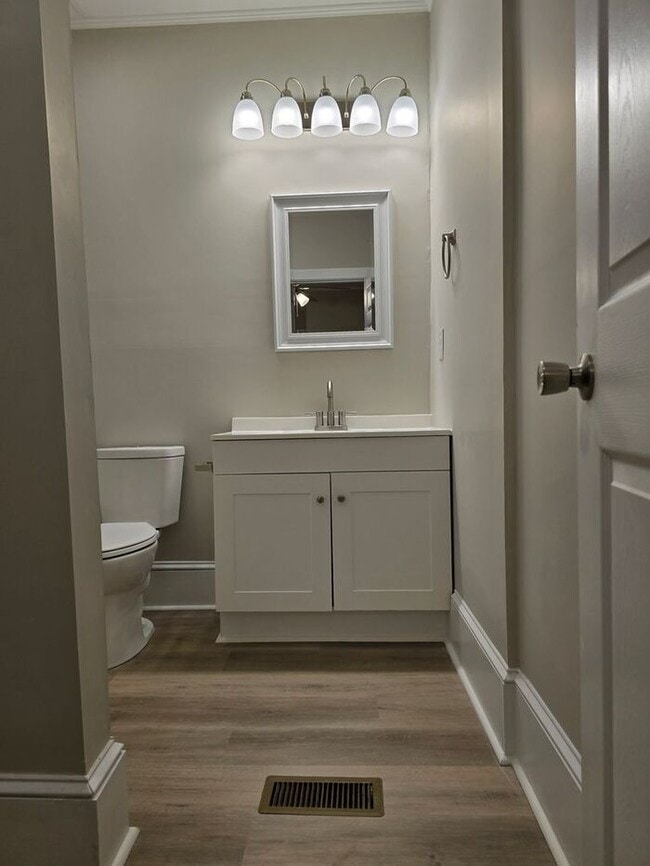 Building Photo - Stunning Renovated Home with Owner Financi...