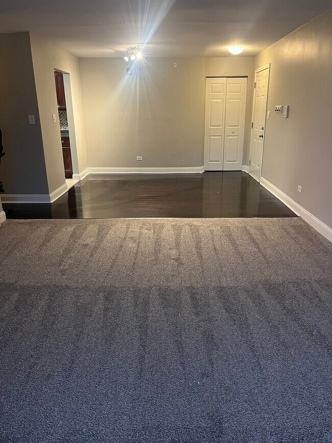 Building Photo - 9962 S 84th Terrace