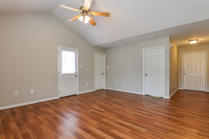 Building Photo - 312 Occidental Dr