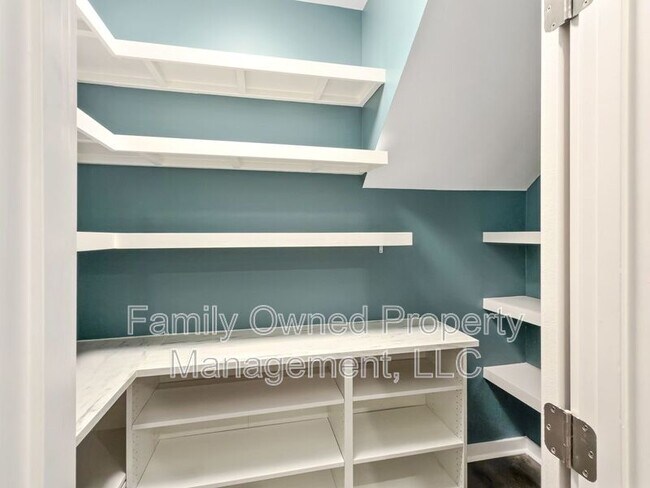 Building Photo - 187 Surfbird Rd