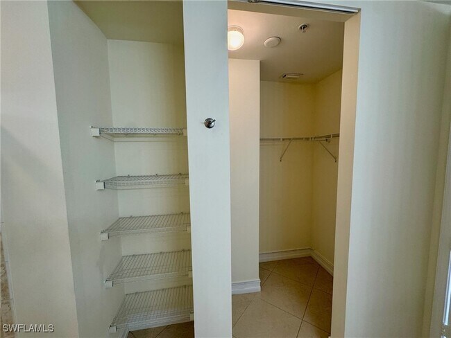 Building Photo - 4400 Bonita Beach Walk Dr
