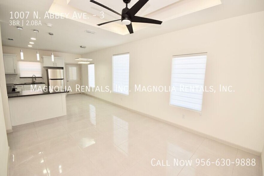 Building Photo - 1007 N Abbey Ave