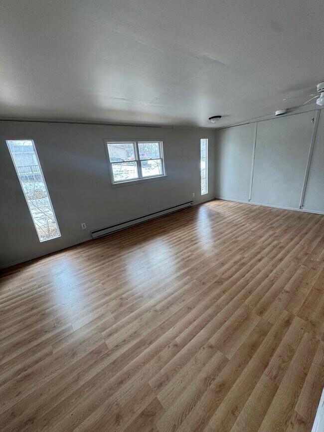 Building Photo - 1008 Reed Rd