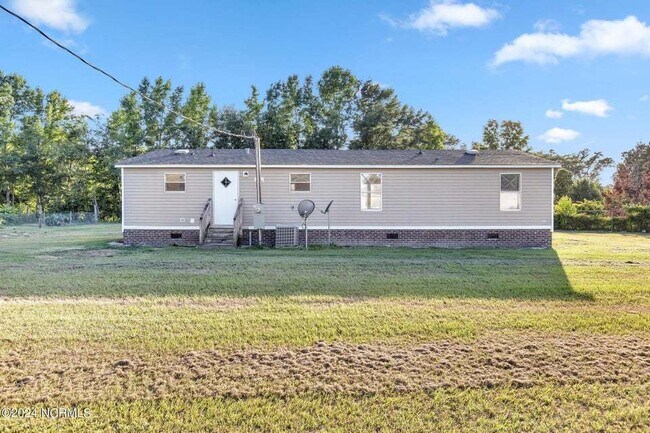 Building Photo - 185 Paradise Ln